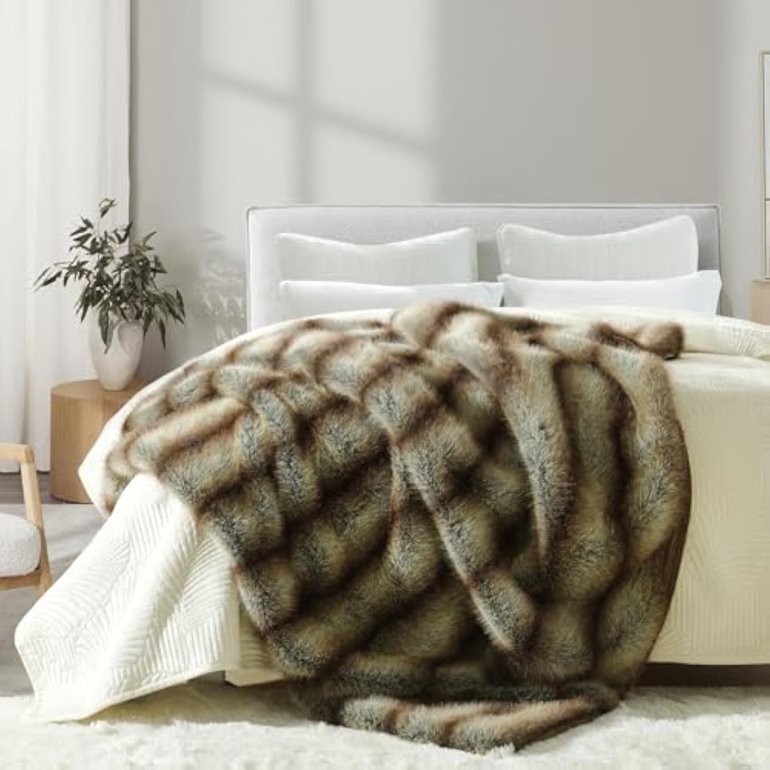 60x80 Inches Soft & Cozy Fur Throw Blanket for Couch